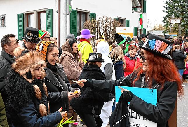 Bild 21: Bolupoly begeistert: Die schönsten Bilder vom Fasnachtsumzug mit Spielbrett-Motto in Bodman