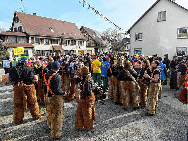 Bild 18: Die schönsten Bilder: Urnauer Fasnet mit politischer Botschaft