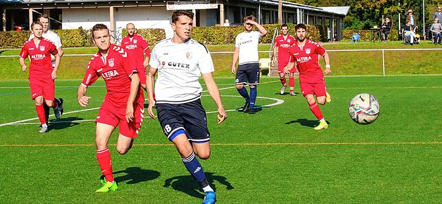 Bild 26: FV Lörrach-Brombach U23 feiert beim 3:0 gegen den FC Schlüchttal seinen zweiten Sieg in Folge &ndash; und wir haben die Bilder