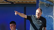 FC-Überlingen-Trainer Michael Krause und sein Team behalten mit dem Unentschieden gegen den FC Singen einen Punkt Zuhause.