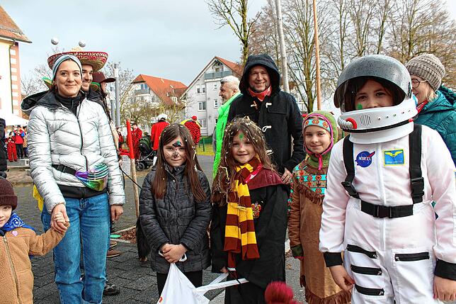 Bild 13: Umzug am Fastnachtssonntag in Hochemmingen: hier gibt´s die Bilder!