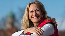 Die Schriftstellerin Gaby Hauptmann 2015 in Allensbach