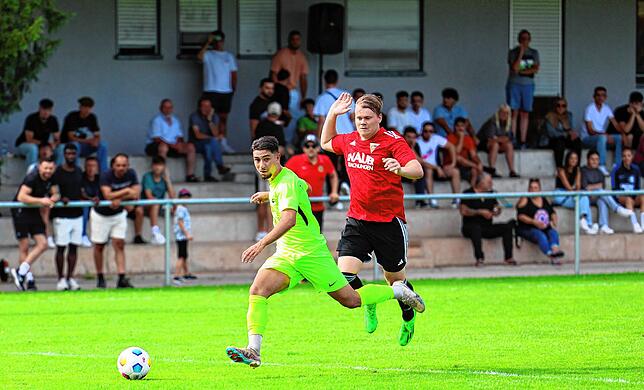 Bild 12: Die besten Bilder der Partie zwischen dem TSV Singen und dem FC Überlingen!