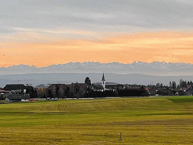 Blick auf Birkendorf. 60 Jahre prägte der Tourismus den prädikatisierten Luftkurort. Gäste schätzen die günstige Lage, Wanderwege, Natur ...