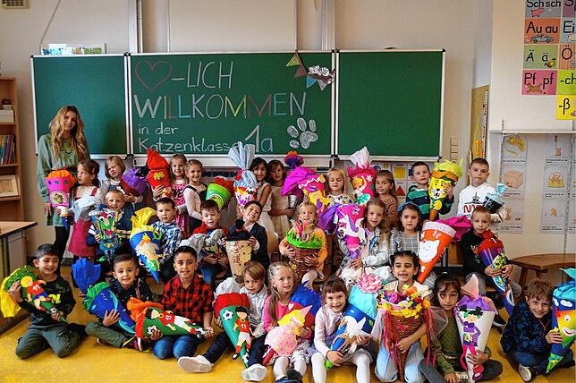 27 Jungen und Mädchen wurden in die Klasse 1a der Schule an der Rheinschleife in Jestetten eingeschult. Klassenlehrerin ist Alissa ...