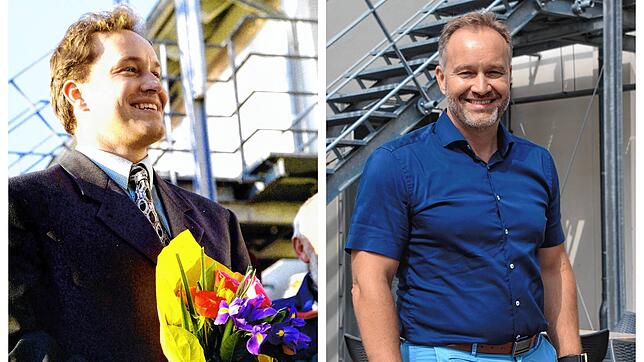 Bürgermeister Matthias Weckbach links im Jahr 1999 und rechts 2022, jeweils vor dem Zollhaus in Bodman-Ludwigshafen.