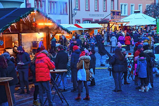 Bild 10: So schön klingt der Villinger Weihnachtsmarkt aus