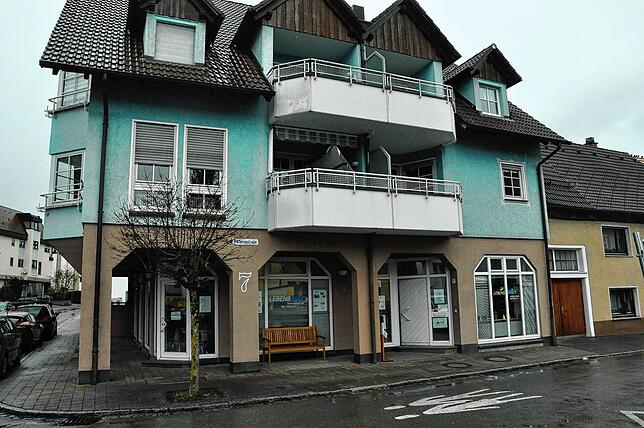 Bad Dürrheim hat bereits eins: das Mehrgenerationenhaus mit Generationentreff Lebenswert. Das Bild entsteht im Juli 2019 anlässlich der ...