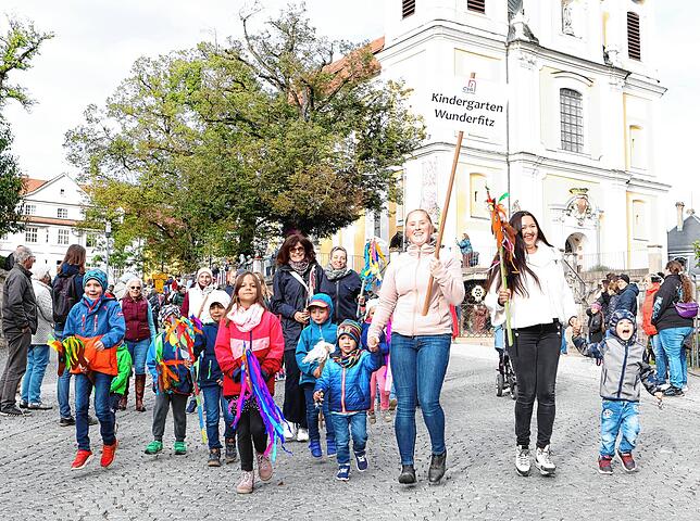 Bild 7: Reitturnier mit fulminantem Start