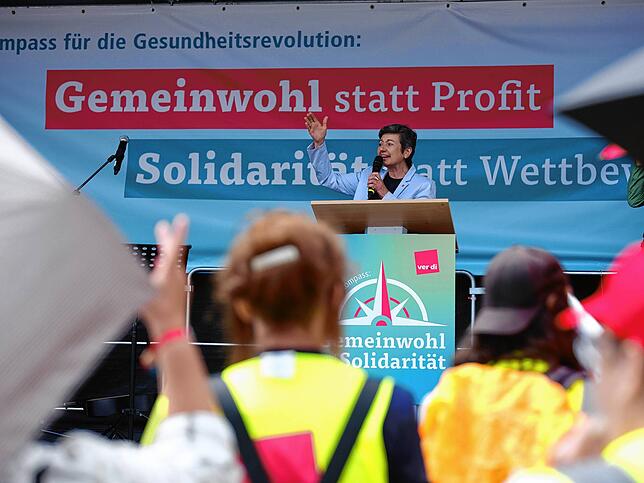 Bild 21: 600 Pflegekräfte demonstrieren vor der Gesundheitsministerkonferenz 1/2
