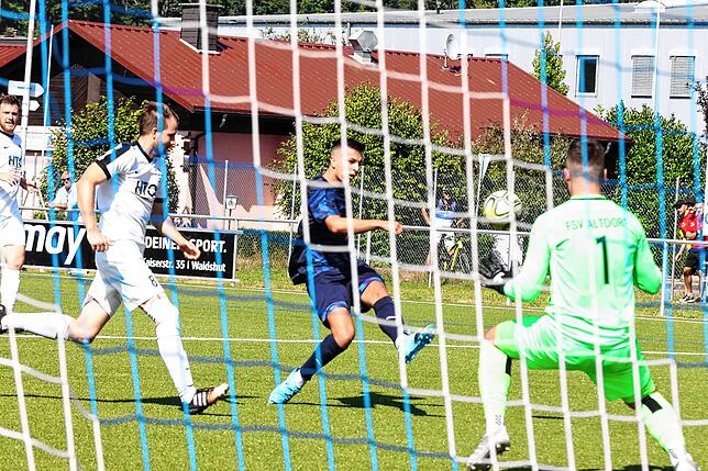Bild 7: VfB Waldshut scheitert knapp in erster Pokalrunde &ndash; und wir haben Bilder!