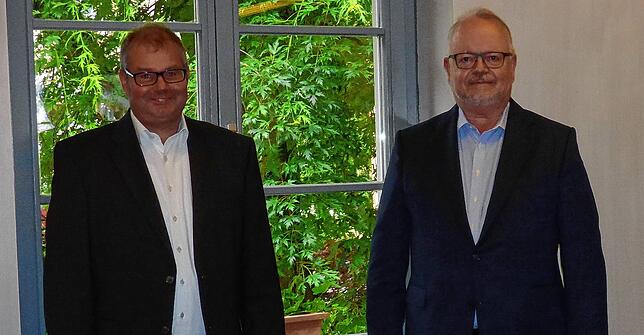 Bürgermeister Alexander Guhl (links) und Gesundheitscampus-Geschäftsführer Jörg Blattmann.