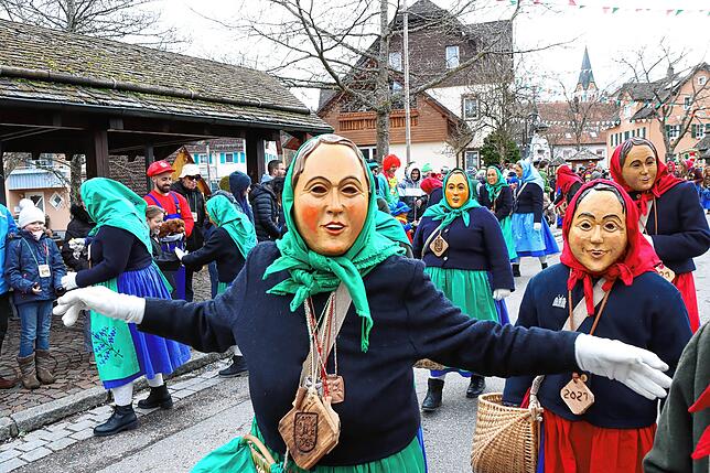 Bild 11: So schön ist der Fasnetmentigs-Umzug in Unterkirnach