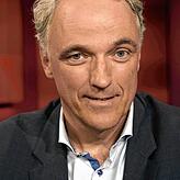 Werner Bartens, 55, war in den 90er-Jahren Assistenzarzt an den Unikliniken Freiburg und Würzburg. Danach arbeitete er als Redakteur für ...