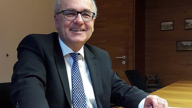 Die zweite Amtszeit von Walter Klumpp endet am 30. Juni 2019. Am 31. März muss ein neuer Bürgermeister oder eine Bürgermeisterin gewählt ...