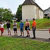 Die vierte Sommerour mit dem Oberbürgermeister führte durch Oberalpfen. Mit dabei waren Oberbürgermeister Philipp Frank (links), ...