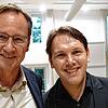 Die beiden wirken so, als würden sie gerne weiter zusammenarbeiten: Hans-Georg Hofmann hat als Interims-Intendant der Konstanzer ...