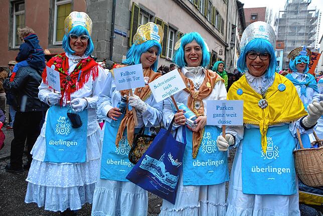 Bild 15: Von Goldeseln, Waldrappen und Fliegenden Teppichen: Die schönsten Bilder der Überlinger Sonntagsumzüge aus den vergangenen Jahren