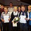 Wahlen und Ehrungen beim Turnverein Tiengen: Die wiedergewählte Vorsitzende Melanie Mallinovski (vorne von links) mit den Geehrten Erika ...