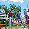 Der neue Spielplatz-Park Thurgauer Platz soll Kindern Spaß bieten und für Erwachsene ein Ort der Begegnung werden: (v.l.) Bürgermeister ...