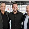FC 08 Villingens neuer Chefcoach Mario Klotz (Mitte) mit den beiden Vereinsvorständen Reinhard Warrle (links) und Armin Distel.