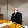 Amtsgerichtsdirektor Johannes Daun im Sitzungssaal des Singener Amtsgerichts. Hier verhandelt er Zivilfälle &ndash; und ärgert sich ...