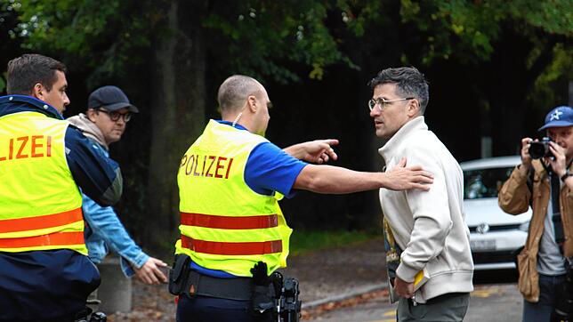 (Archivbild) Martin Sellner war am Samstag, 19. Oktober, für einen Vortrag an die deutsch-schweizerische Grenze gereist. Dort wurde er ...