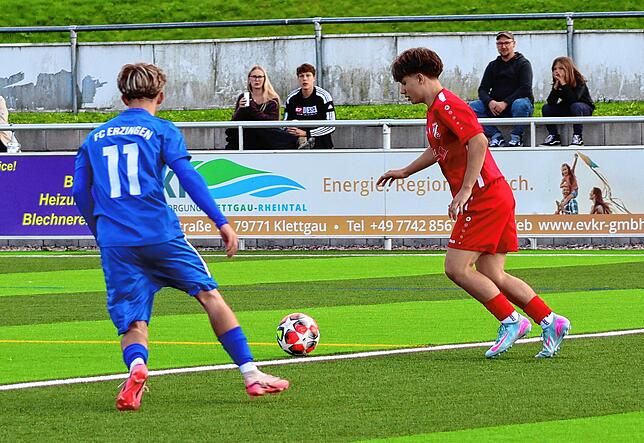 Bild 14: A-Junioren der SG Wutachtal gewinnen 8:1 beim FC Erzingen – und wir haben Fotos!