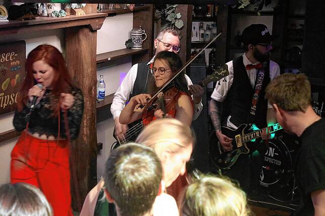 Bild 5: &bdquo;Meersburg Live&ldquo;, Teil 2: Internationale Künstler bei Musiknacht