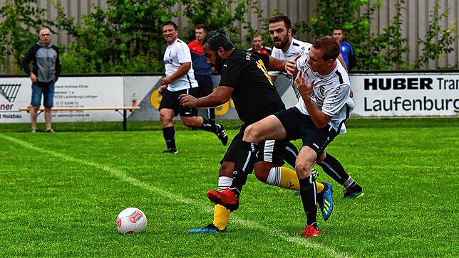 Bild 4: Reserve des FC Schlüchttal siegt im Rothaus-Bezirkspokal mit 3:2 beim SV Luttingen &ndash; und wir haben Bilder!