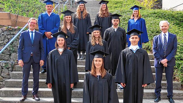 Die Akademisierung von Ausbildung schreitet auch in Bad Säckingen voran. Erstmals ist vergangenen Freitag der Bachelor in Bad Säckingen ...