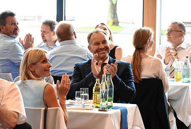 Bild 10: Bilder vom Abschiedsabend für Bürgermeister Matthias Weckbach mit vielen Überraschungen