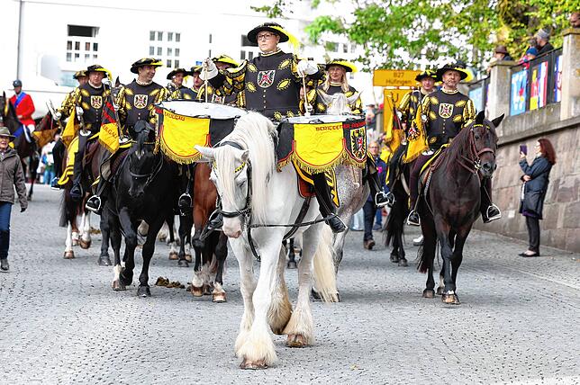 Sorgt für den richtigen Klang beim Umzug durch die Innenstadt: der berittene Fanfarenzug Bad Saulgau.