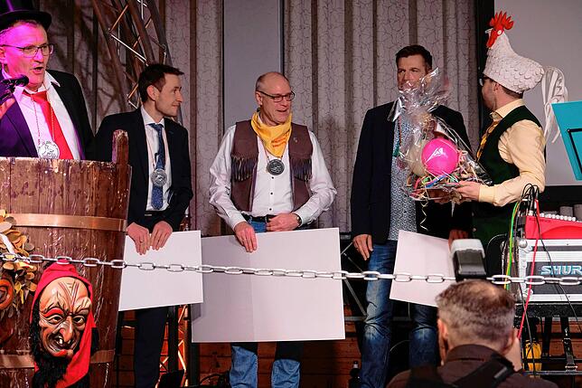 Bild 10: Bilder vom Ehrenabend der Narrengesellschaft Hennenschlitter