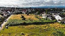 Dieser Bereich in Ailingen soll bald bebaut werden. Das Baugebiet Reinachweg-Süd soll voraussichtlich im Frühjahr 2026 erschlossen werden.
