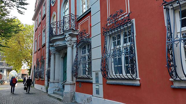 Drei junge Männer werden zum Verfahren vor das Konstanzer Amtsgericht, Gebäude Rheingasse, geladen. Sie waren wegen gefährlicher ...