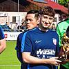 Bezirksliga-Tor des Jahres: Vor dem mit 2:3 gegen den SV Buch verlorenen Spiel freute sich Elias Drews (links) vom VfB Waldshut über die ...