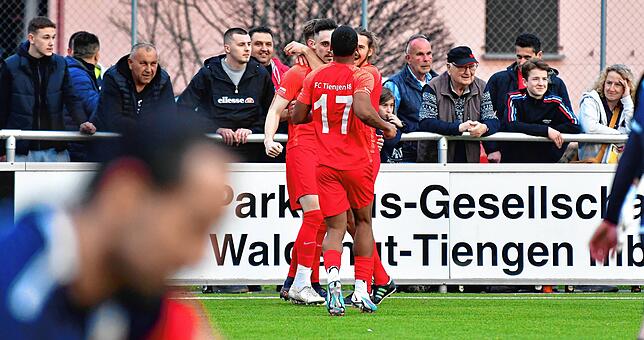 Bild 25: VfB Waldshut gewinnt Derby gegen den FC Tiengen 08 mit 3:1 &ndash; und wir haben Bilder!