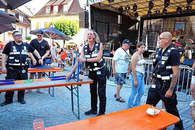Bild 16: So schön war es auf dem Schweizer Feiertag in Stockach