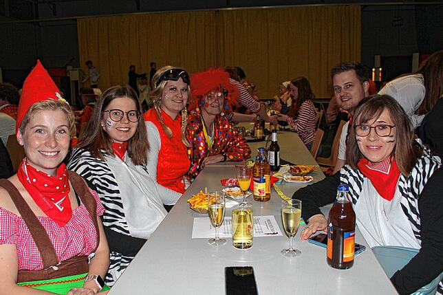 Bild 16: Hemdglonkerumzug- und Ball in Hochemmingen