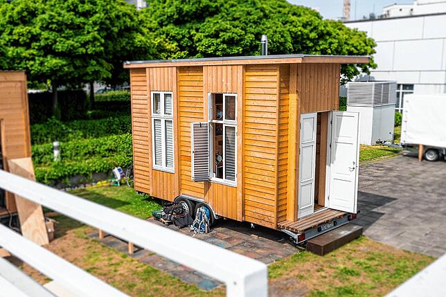 Klein, kleiner, Tiny: In diesem Haus ist alles drin, es lässt sich aber auch mühelos an einen anderen Platz setzen.