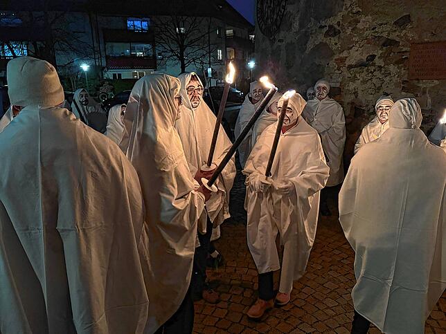 Bild 20: Unglaubliche Bilder: Der Böög geht in Bad Säckingen in Flammen auf!