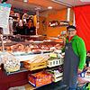 Giuseppe und Anna Catalano sind jeden Mittwoch in Waldshut für die Wochenmarktbesucher da. Bild: Ursula Freudig