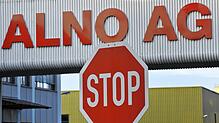 Stoppschild vor Alno-Werk in Pfullendorf. Ende September wird der Betrieb nach der Insolvenz eingestellt.