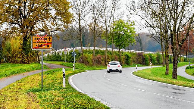 An Sperrungen der L207 zwischen Kluftern und Immenstaad dürften sich viele Autofahrer noch gut erinnern. Ein Teilstück wurde bereits im ...