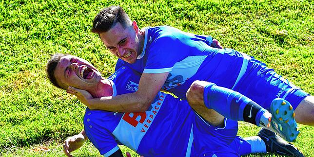Bild 6: FC Erzingen besiegt den bösen Relegationsfluch und kehrt nach 16 Jahren in die Landesliga zurück