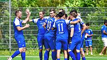 Bild : Der FC Radolfzell gewinnt gegen den FC Pfaffenweiler klar mit 5:0 – und wir haben die Fotos!
