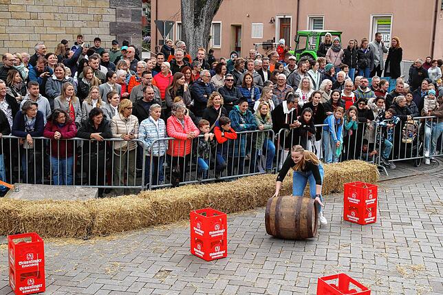 Bild 14: Hier sind die besten Bilder vom Bierfassrollen in Bräunlingen