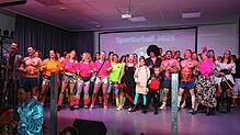 Großes Finale der Akteure beim Sportlerball des SV Rietheim.