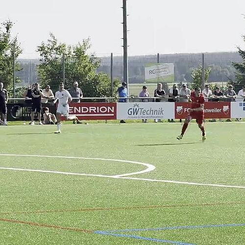 Sandro D'Accurso macht das 3:2